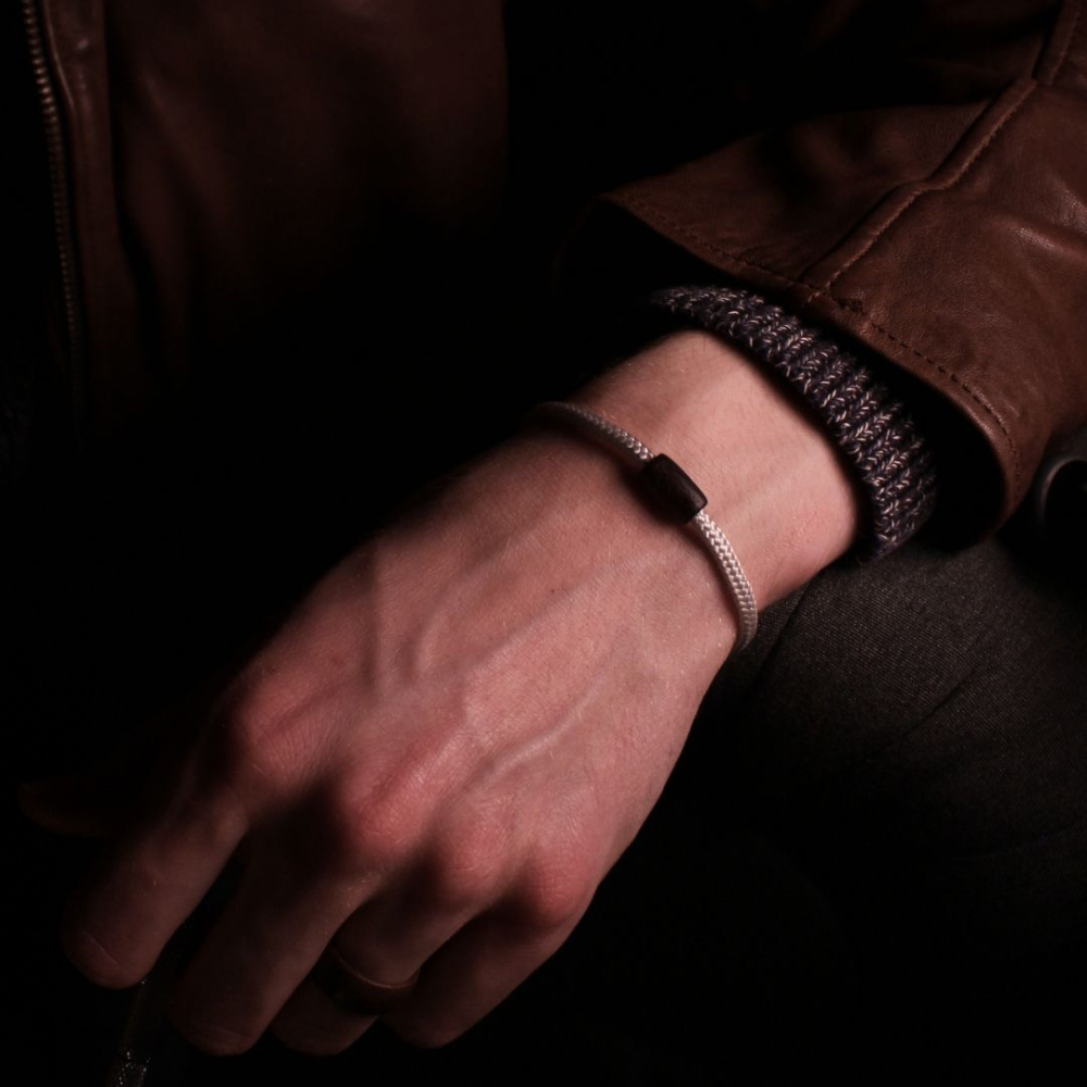 Armband aus recyceltem Kirchenparkett - Weißes Band